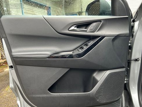 Used 2025 Chevrolet Equinox LT image 22