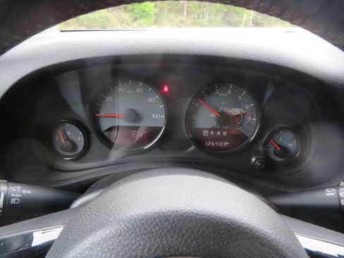 Used 2016 Jeep Wrangler Unlimited Sahara AWD/4WD image 15