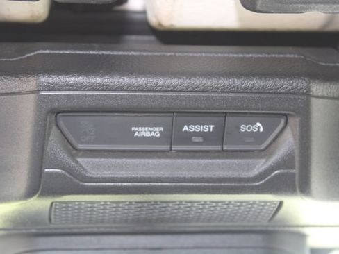 Used 2024 Jeep Wrangler Unlimited Sahara AWD/4WD image 30