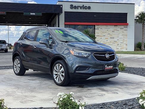Used 2018 Buick Encore Preferred image 3