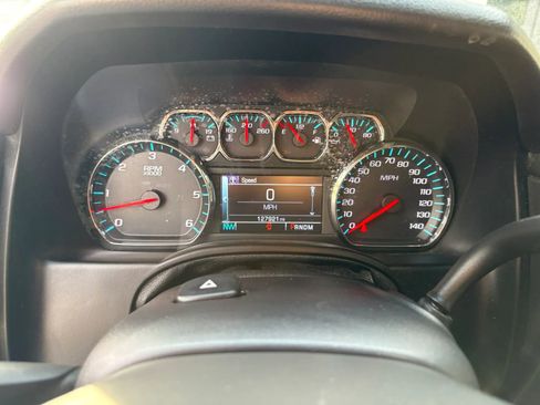 Used 2015 Chevrolet Tahoe LTZ image 30