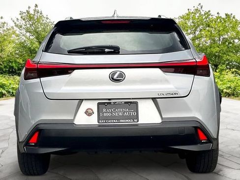 Used 2019 Lexus UX 250h w/ Accessory Package 2 AWD/4WD image 6