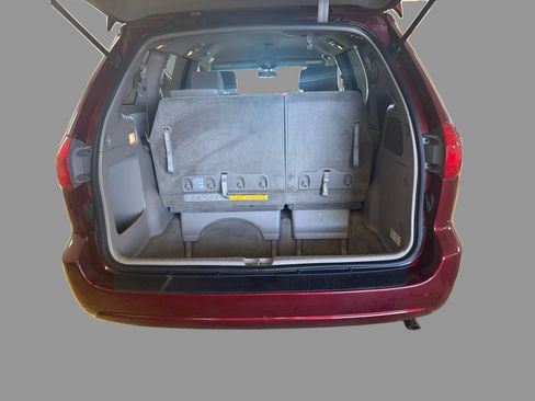 Used 2008 Toyota Sienna LE FWD image 15