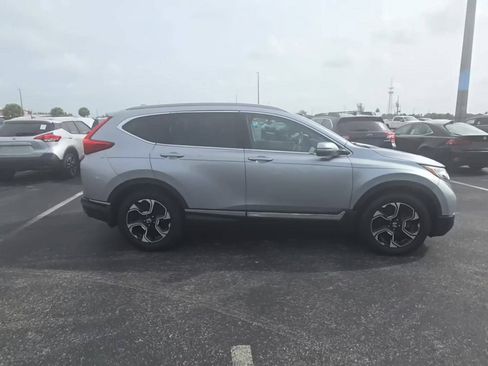 Used 2018 Honda CR-V Touring image 3