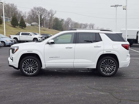 Used 2026 GMC Terrain Denali image 6