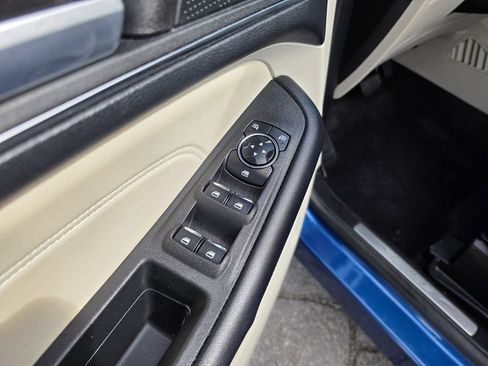 Used 2023 Ford Edge Titanium w/ Cargo Accessory Package AWD/4WD image 17