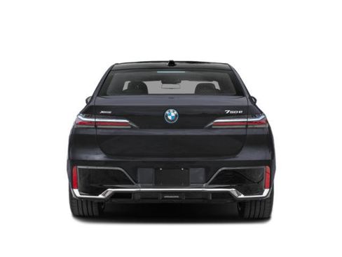 New 2026 BMW 750e xDrive image 8