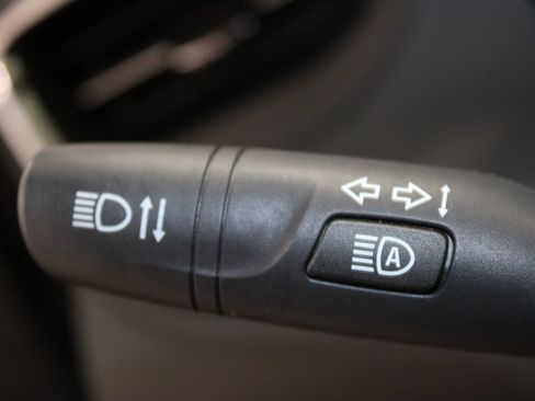 Used 2025 Buick Encore GX Preferred AWD/4WD image 41