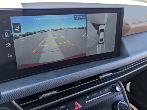 Used 2025 Hyundai Sonata Limited FWD image 30