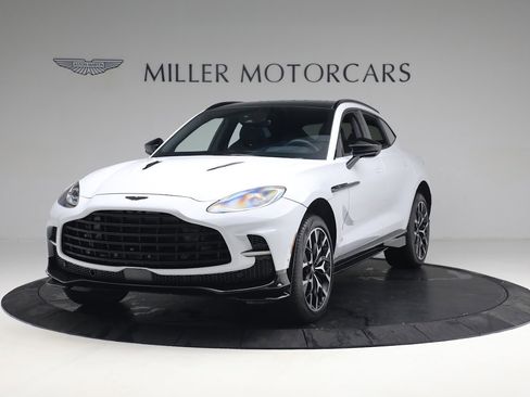 Used 2023 Aston Martin DBX 707 image 12