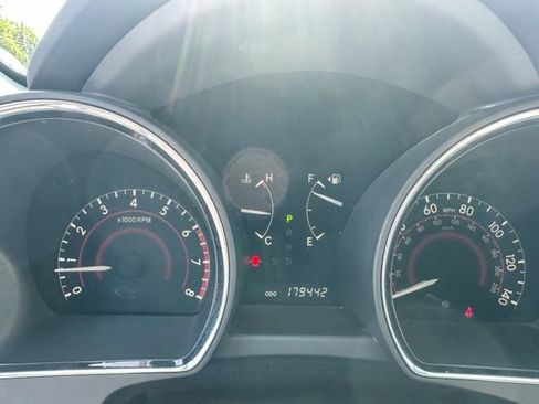 Used 2012 Toyota Highlander FWD image 17