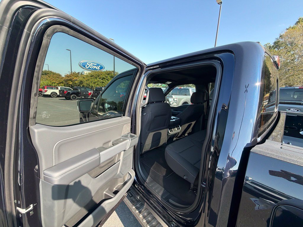 New 2026 Ford F150 XLT w/ Equipment Group 302A MID AWD/4WD image 16
