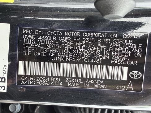 Used 2019 Toyota C-HR Limited image 30