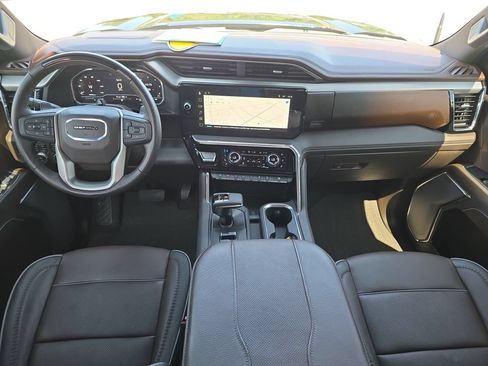 Used 2024 GMC Sierra 1500 Denali AWD/4WD image 14