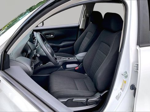 Used 2024 Honda HR-V LX image 17