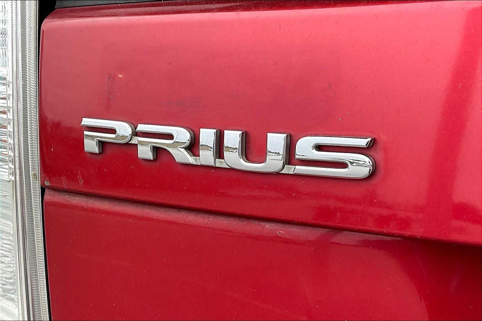 Used 2010 Toyota Prius Three w/ Solar Roof Pkg FWD image 30