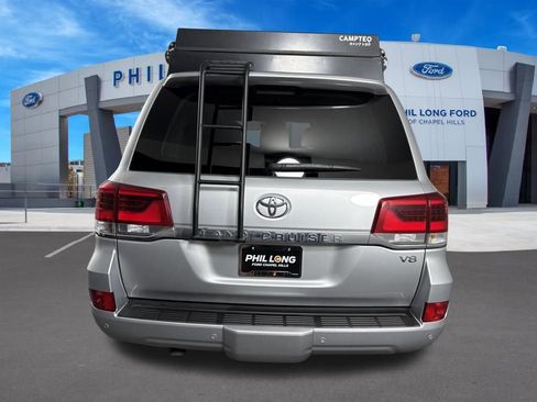Used 2016 Toyota Land Cruiser AWD/4WD image 6