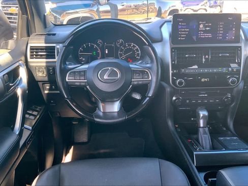 Used 2023 Lexus GX 460 Premium w/ Premium Plus Package image 5