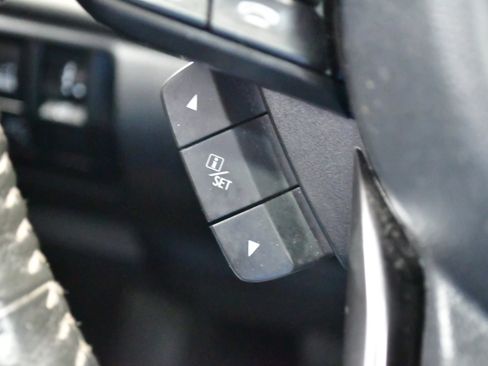 Used 2022 Subaru Forester Limited AWD/4WD image 24