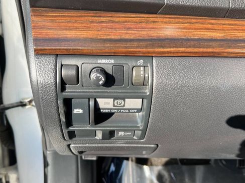 Used 2014 Subaru Outback 2.5i Limited image 14