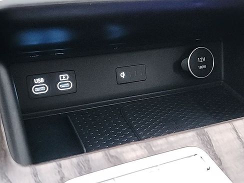 Used 2025 Genesis GV80 3.5T Prestige image 22