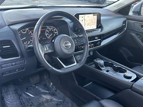 Used 2022 Nissan Rogue SL w/ SL Premium Package image 32