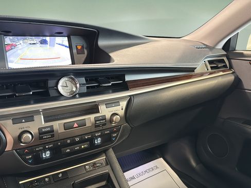 Used 2016 Lexus ES 350 w/ Navigation System Package FWD image 30