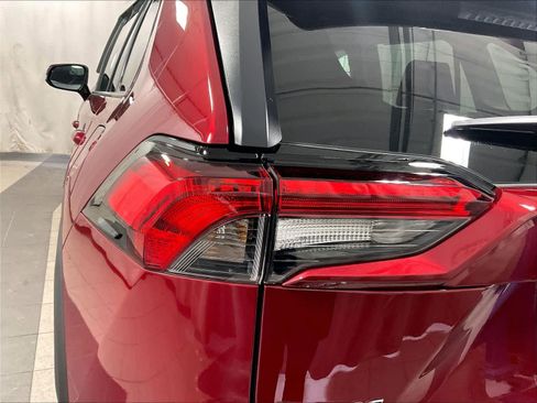 Used 2025 Toyota RAV4 XLE Premium image 34