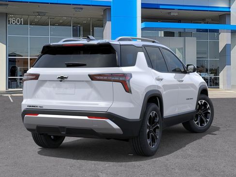 New 2026 Chevrolet Equinox LT image 4