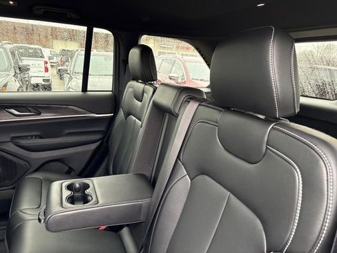 Used 2024 Jeep Grand Cherokee Limited w/ Trailer Tow Package image 22