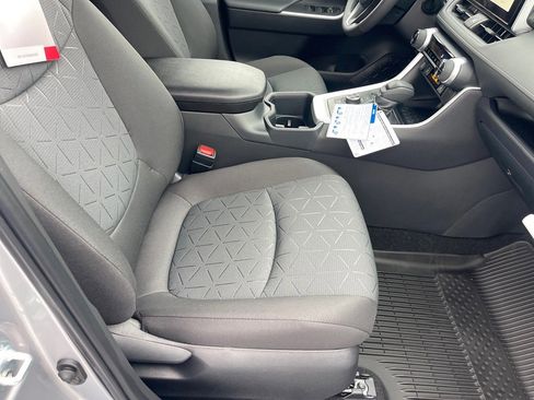 New 2025 Toyota RAV4 XLE image 18