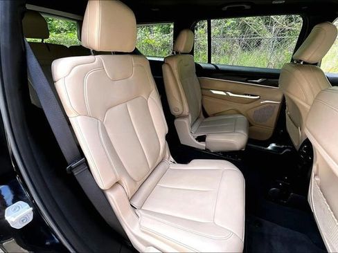 Used 2025 Jeep Grand Cherokee L Limited AWD/4WD image 20