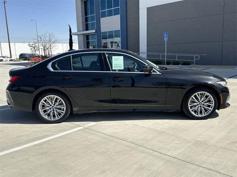 Used 2024 BMW 330e image 2