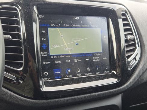 Used 2018 Jeep Compass Limited w/ Navigation Group FWD image 26