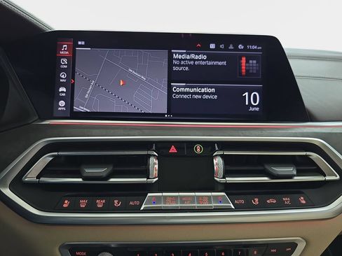 Used 2019 BMW X5 xDrive40i w/ Premium Package AWD/4WD image 23