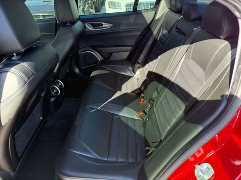 Used 2018 Alfa Romeo Giulia Ti Sport w/ Quick Order Package 22U Sport image 10