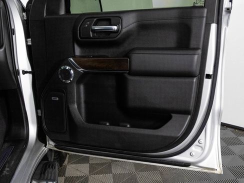 Used 2019 GMC Sierra 1500 SLT w/ SLT Premium Plus Package image 38