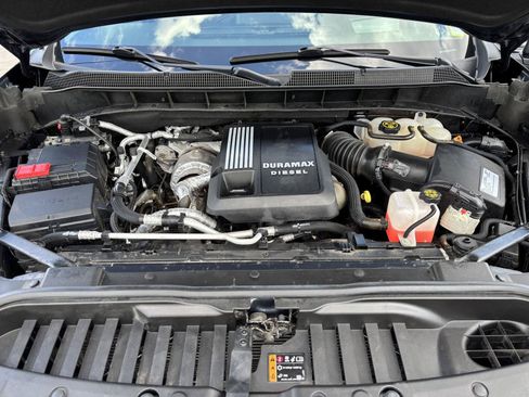 Used 2021 Chevrolet Silverado 1500 LTZ w/ LTZ Premium Package AWD/4WD image 10