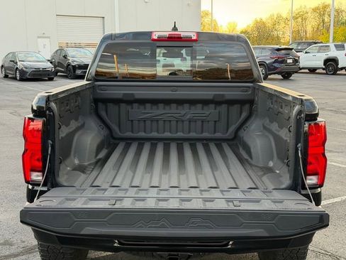Used 2024 Chevrolet Colorado ZR2 AWD/4WD image 16