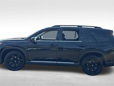Used 2024 Honda Pilot Elite image 4