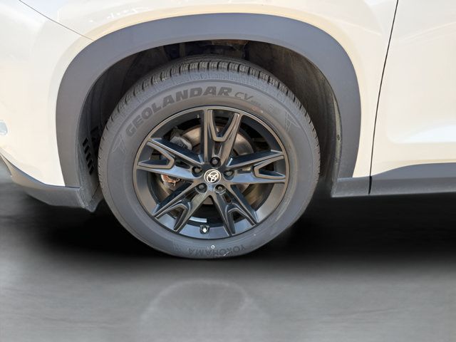 Used 2024 Toyota Grand Highlander AWD image 27