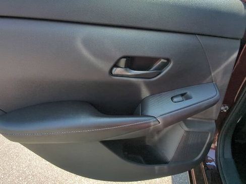 Used 2025 Nissan Sentra SV FWD image 23