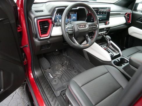 Used 2024 GMC Canyon AT4X image 12
