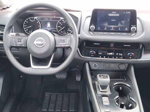 Certified 2023 Nissan Rogue SV image 25