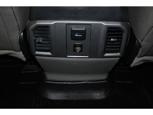 Used 2015 Ford F150 XLT w/ Equipment Group 302A Luxury image 21