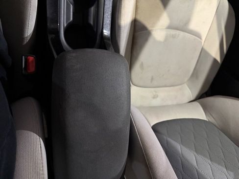 Used 2021 Toyota Corolla LE image 24