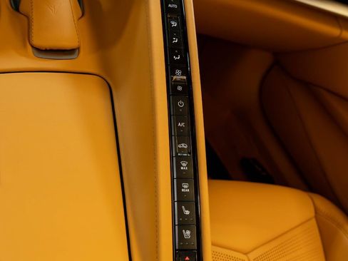 Used 2024 Chevrolet Corvette Z06 RWD image 26