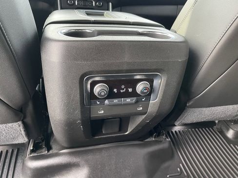 Used 2021 Chevrolet Tahoe LT w/ LT Signature Package image 25