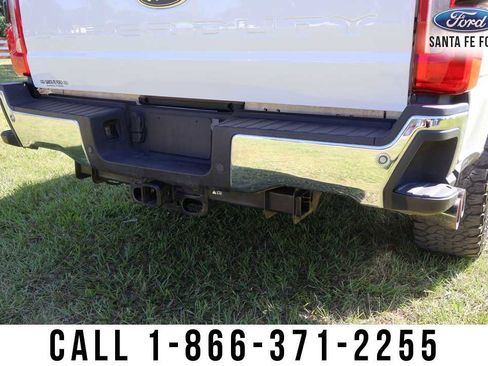 Used 2023 Ford F250 Lariat w/ Chrome Package image 17