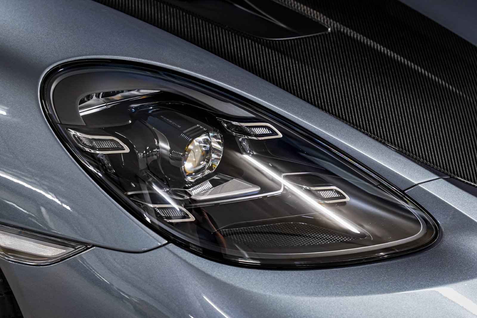 Used 2024 Porsche 718 Boxster Spyder RS RWD image 42